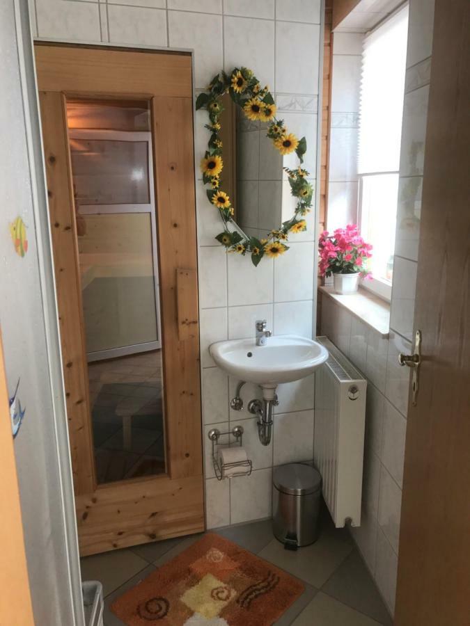 Ferienwohnung Hoppelnase Mit Eigener Sauna Langenstein Bagian luar foto